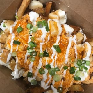 Buffalo Chicken Poutine